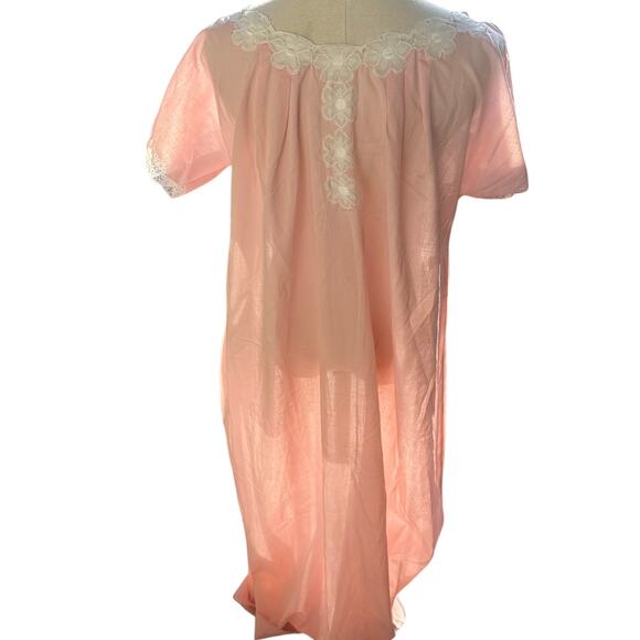 Vintage George Hatab Pink/White Lace Trim Short Sleeve Night Gown- L - Picture 1 of 9